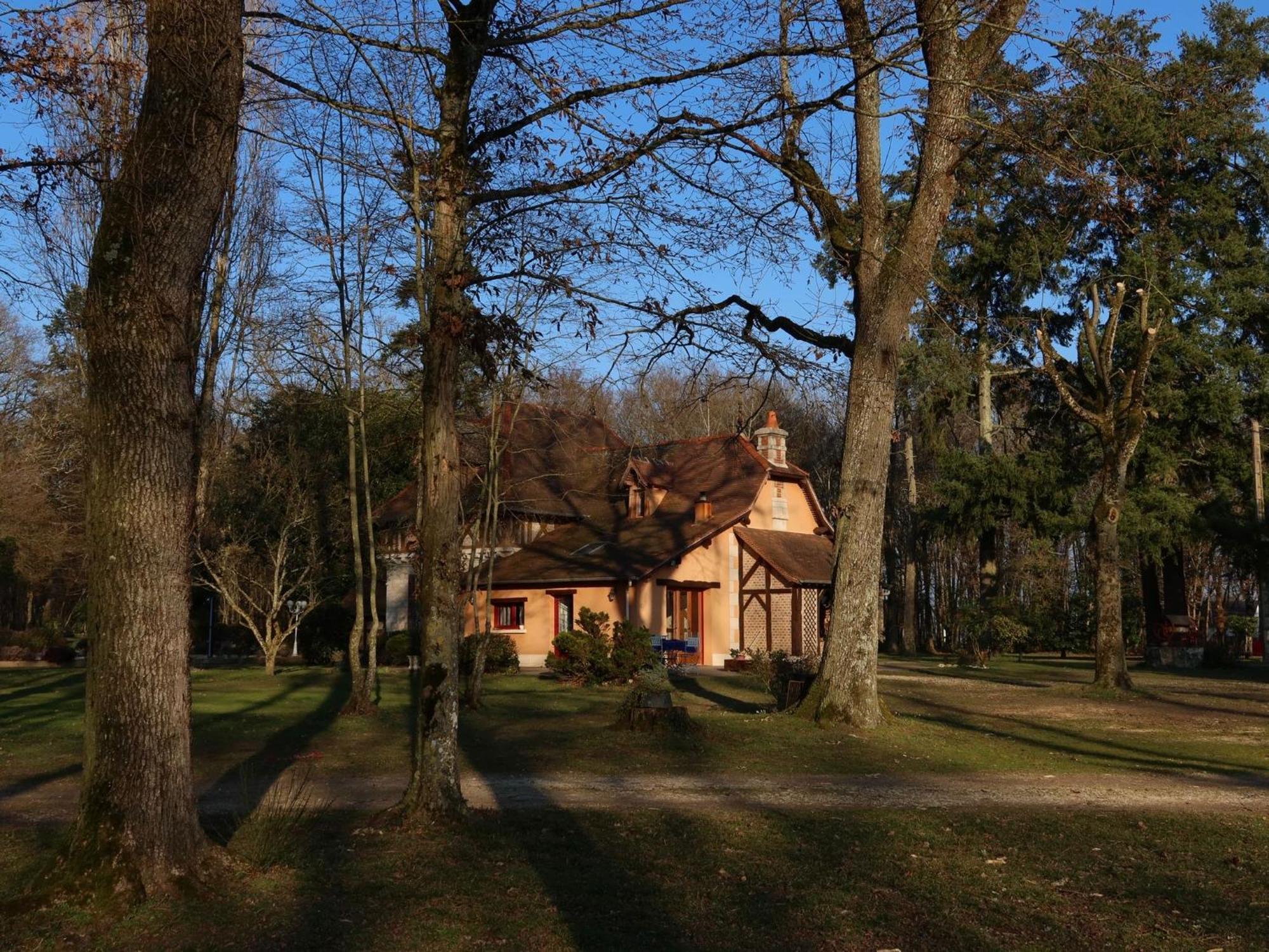 La Faisanderie Saint-Florent-sur-Cher Exterior foto